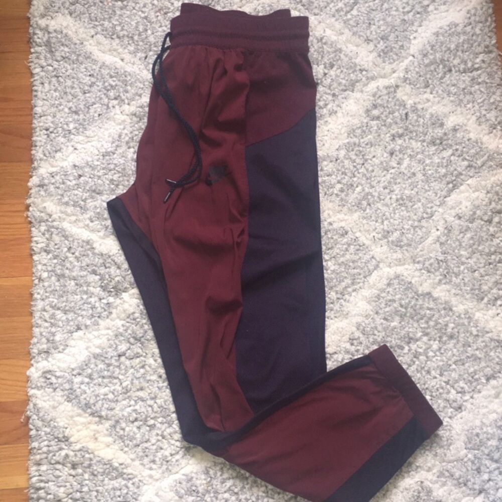 Nike joggers